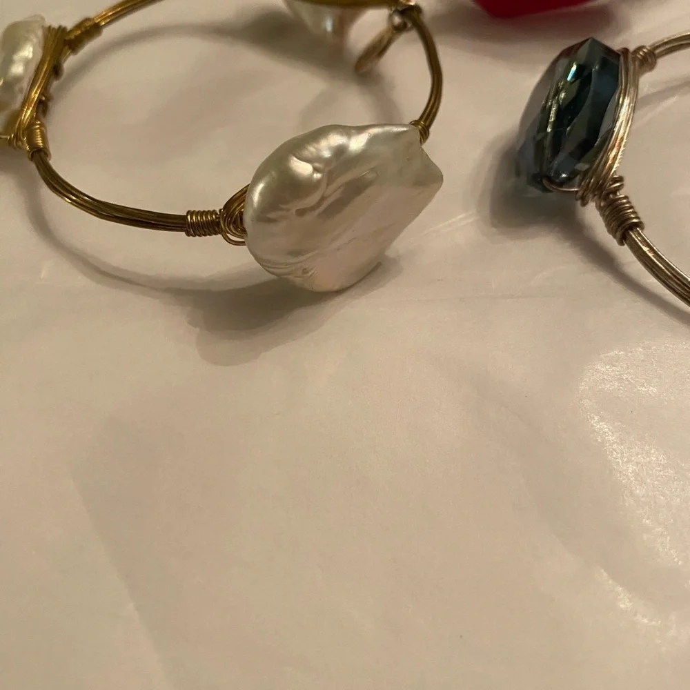 Bourbon and Bowties Pearl and Navy Bracelet Set - Picture 8 of 9